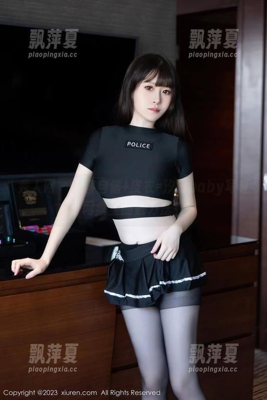 秀人网-汐汐baby 秀人网 - 从容自信+皮衣=汐汐baby写真,网盘里的魅力法宝!