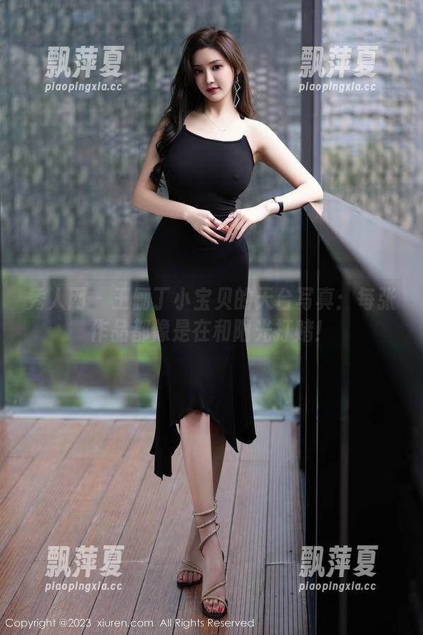 秀人网-王俪丁小宝贝 秀人网 - 王俪丁小宝贝的天台写真:每张作品都像是在和阳光打赌!