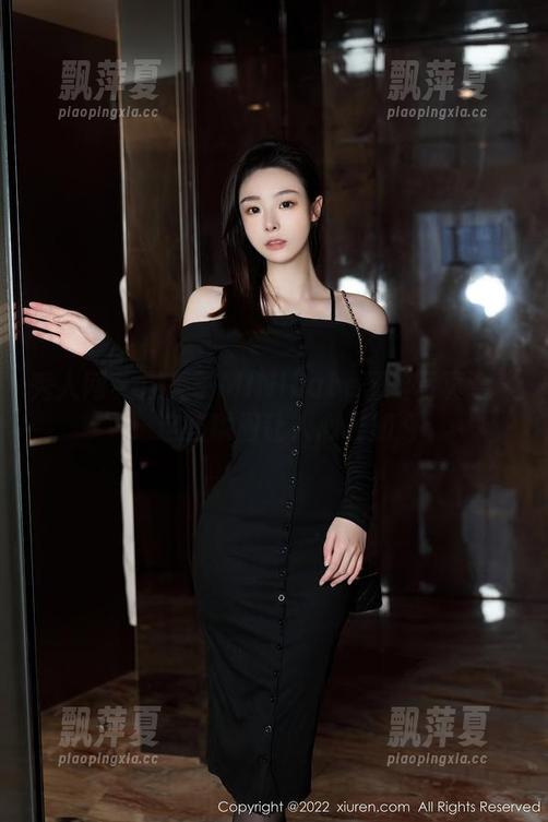 秀人网-糯美子MINIbabe 秀人网 - 糯美子MINIbabe蕾丝写真合集:这些瞬间让人心跳加速
