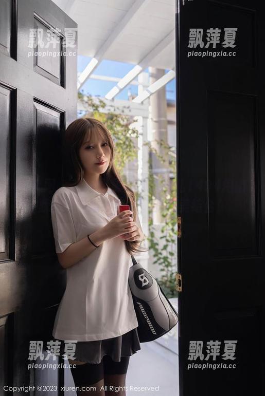 秀人网 - 花嫁图集大赏：雨儿1494用幽默诠释“婚纱与水”的完美结合！
