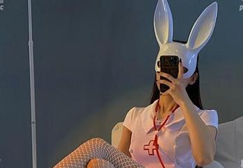 微密圈 – 脸红Dearie的世界：穿越JK的高清写真迷雾