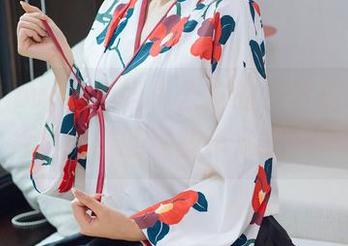 花漾show – 心妍小公主的灰丝福利，图片里藏着的那些小心思……
