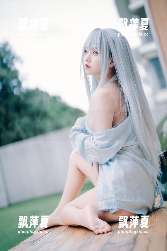 观看萌芽儿o0，享受那份不可抗拒的清纯写真魅力