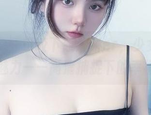 微密圈 – 一口咬下葱油饼er，少女的酥皮魅力——高清捕捉下的幸福