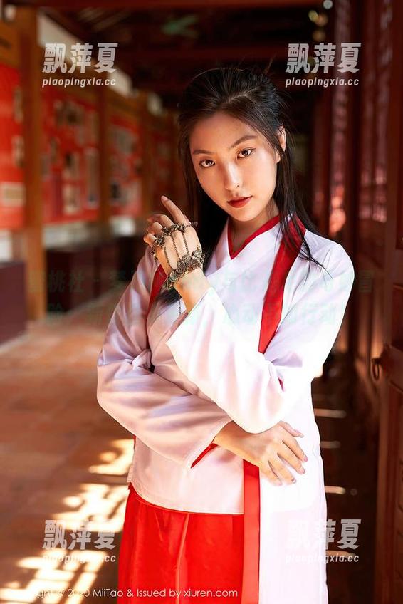 蜜桃社 - 梦乃Mandy与比基尼的奇妙冒险：新作品集更新，心动不如行动！