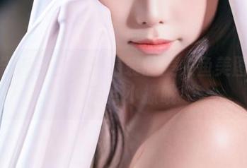 偷偷告诉你：蜜汁猫裘的美人鱼美图图集，有点小撩哦