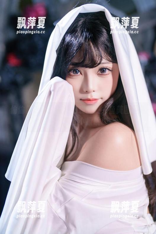 偷偷告诉你：蜜汁猫裘的美人鱼美图图集，有点小撩哦
