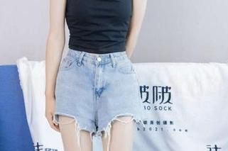 袜啵啵 – 跟随甜甜圈的黑丝打底（脚尖加固款）细腻之旅，图片让你心动加速！