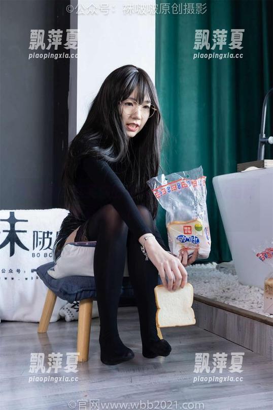 袜啵啵-稚予 袜啵啵 - 充实你的资料库:稚予修女最新写真资源,心动就在瞬间!