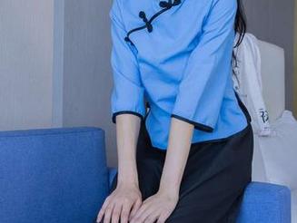袜啵啵 – 苏苏的高清写真，温柔如风，仿佛能把你我都包裹在梦中。