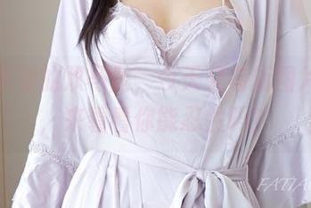 迷之呆梨的双马尾，今天又有新图片更新，来看看你能忍住吗？