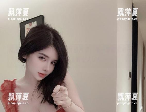 微密圈 - 在阿色的日常高清图片中，每一帧都藏着一段故事，真是太吸引人了！