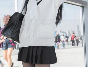 私房写真系列：雪琪SAMA的田园女仆带你开启美好乡村生活！