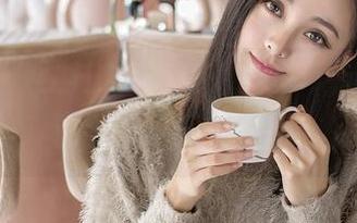 青豆客 – AZHUA的JK图集：精选片段，仿佛时间都慢了下来，令人沉醉。