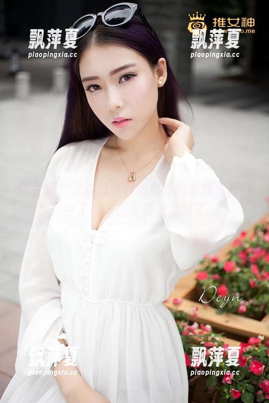 青豆客 - 又被穆菲菲兔女郎的最新资源击中了！这感觉真是太赞了