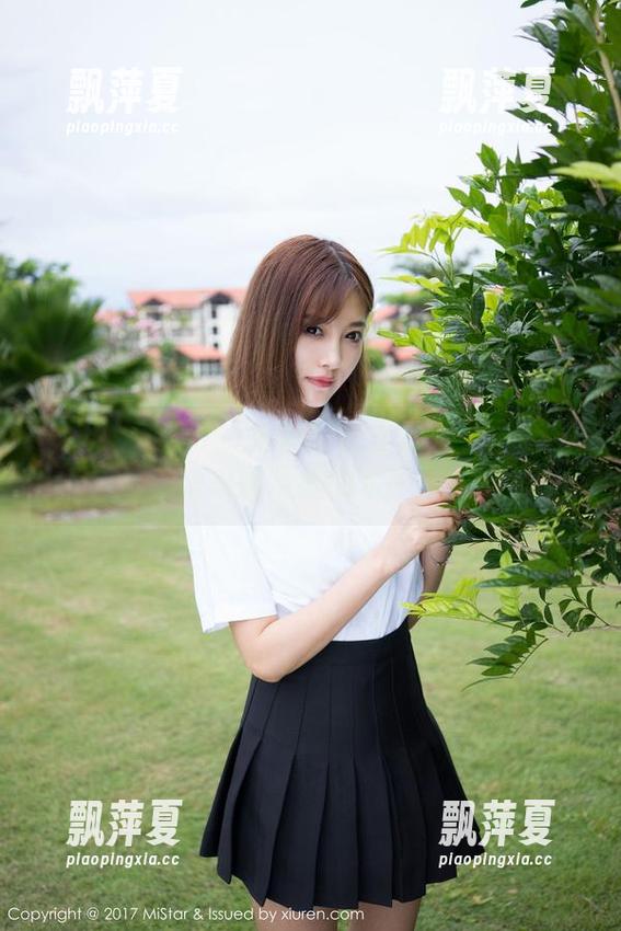 魅妍社 - Miki兔在浴缸里翻滚：精选图包，快来围观她的水中派对！